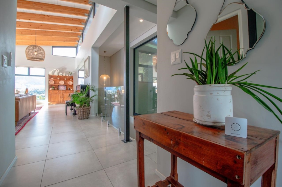3 Bedroom Property for Sale in Hoog En Droog Western Cape